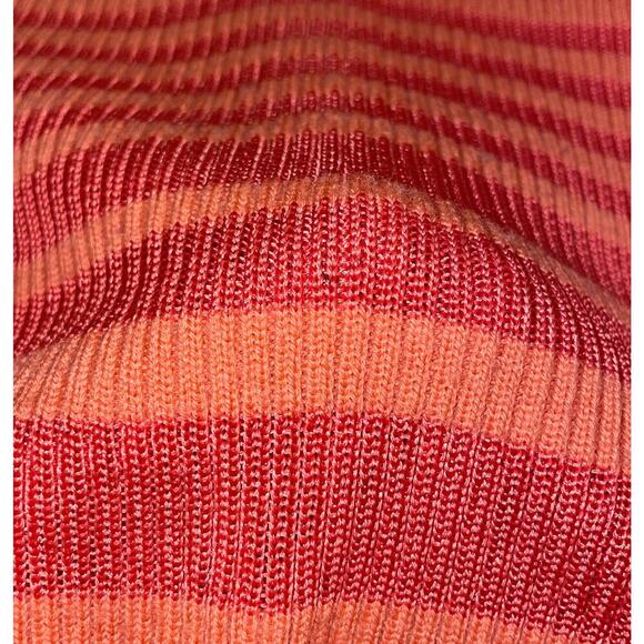 Red Sleeveless Ribbed Top - Picture 9 of 11
